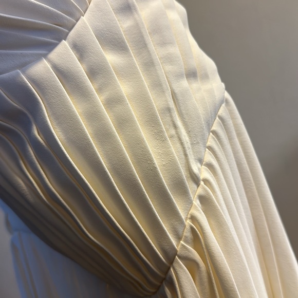 House of CB White Midi Dress - Picture 16 of 16